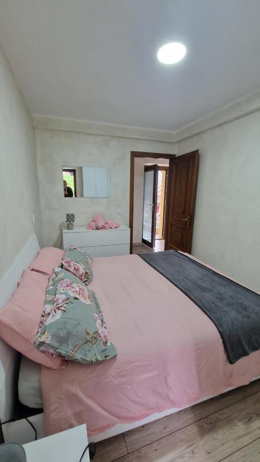 Casa Bat Apartment Mantello Екстериор снимка
