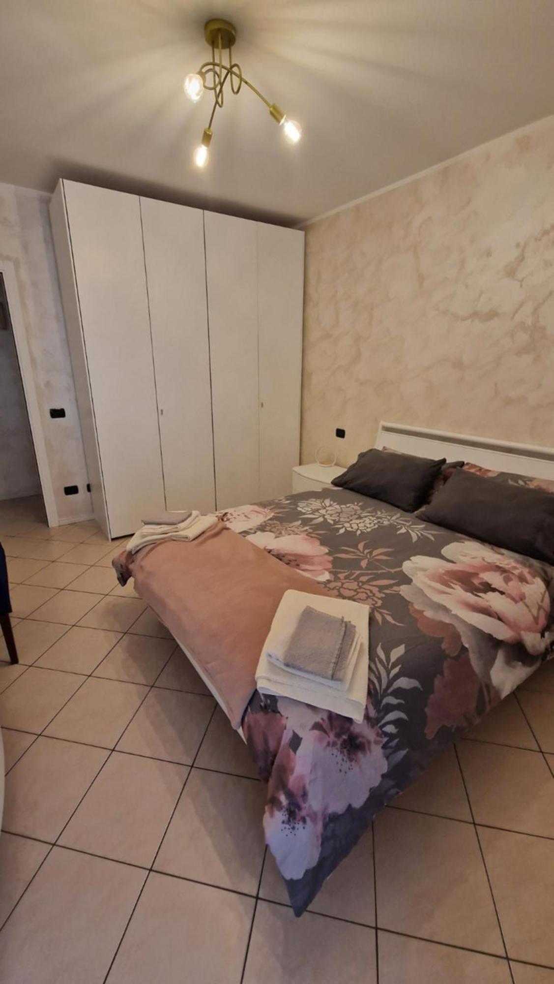 Casa Bat Apartment Mantello Екстериор снимка