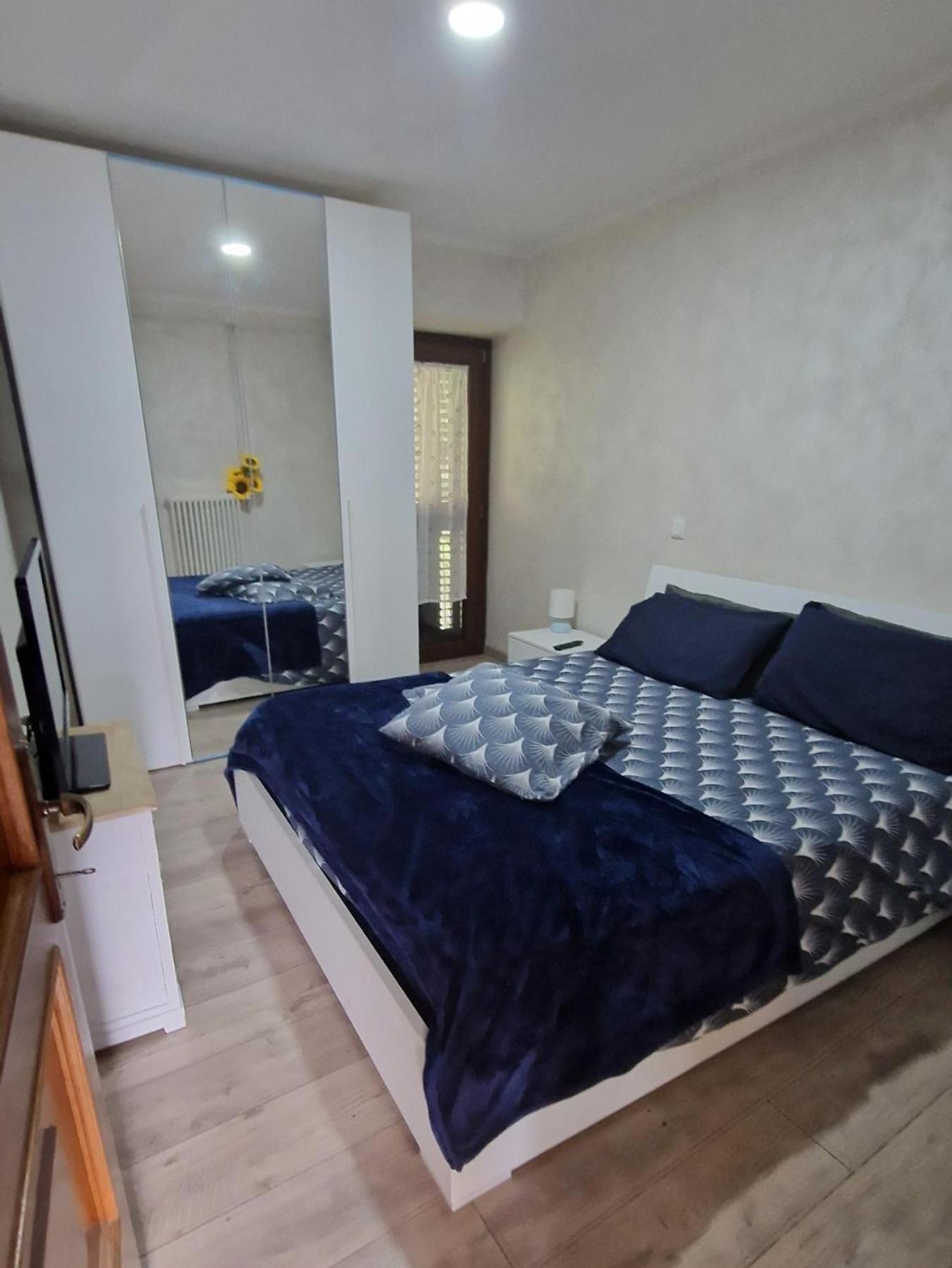 Casa Bat Apartment Mantello Екстериор снимка