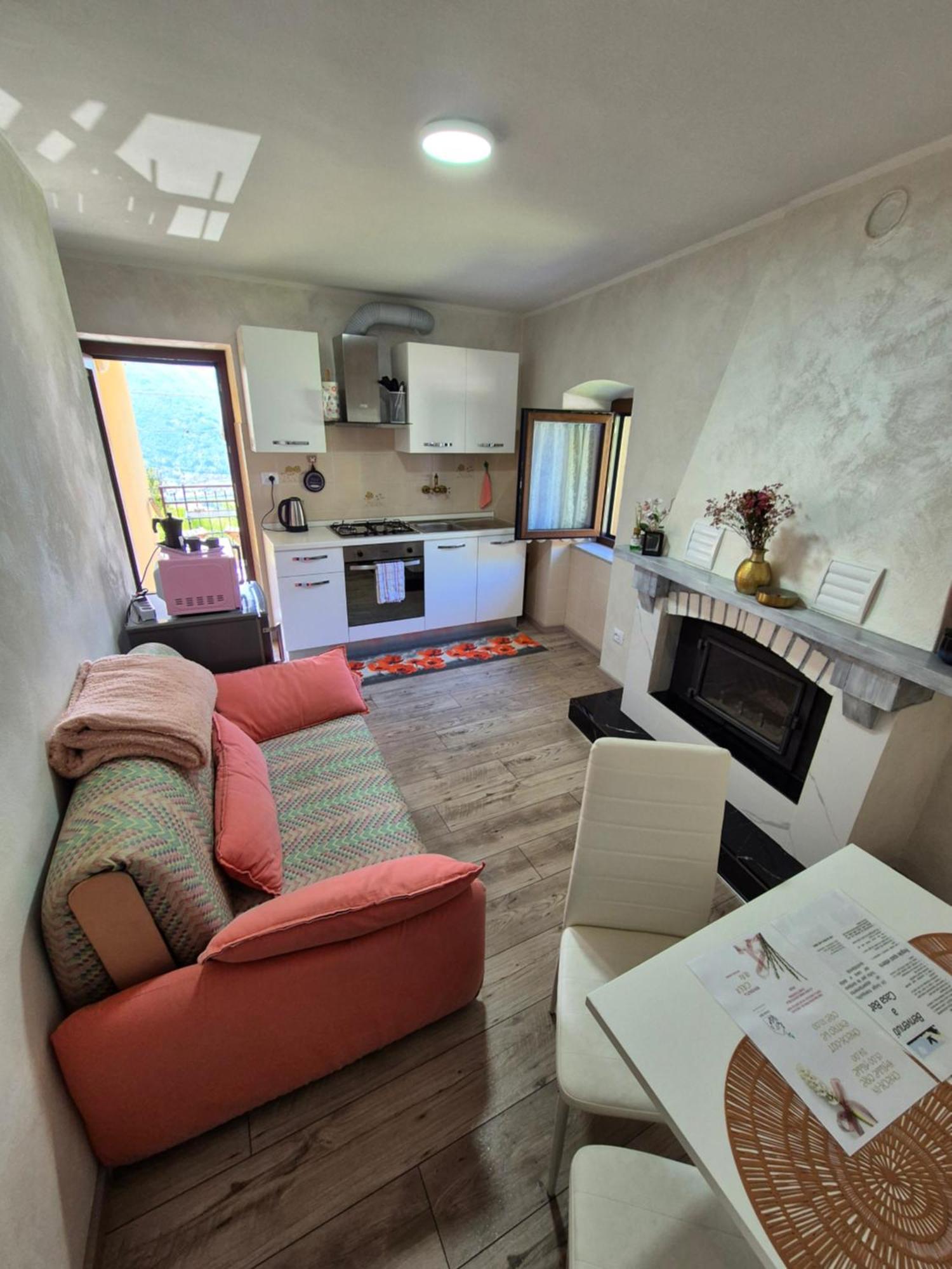 Casa Bat Apartment Mantello Екстериор снимка